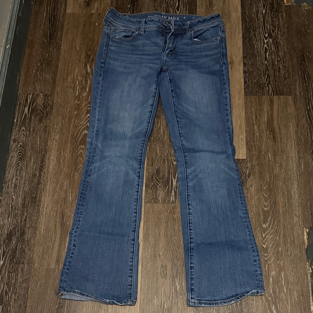 American Eagle Outfitters Women’s Medium Blue Flare Jeans